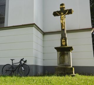 Cannondale Supersix EVO jsme dodali v nejmenší velikosti 48 pro naši drobnou zákaznici. 💃 Kolo je postavené na dostupnější...